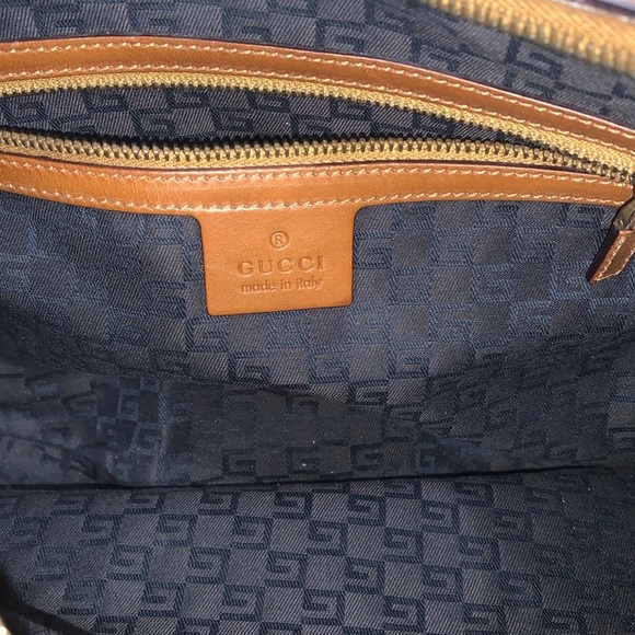 Authentic Vintage Gucci leather crescent hobo shoulder bag - Picture 6 of 12